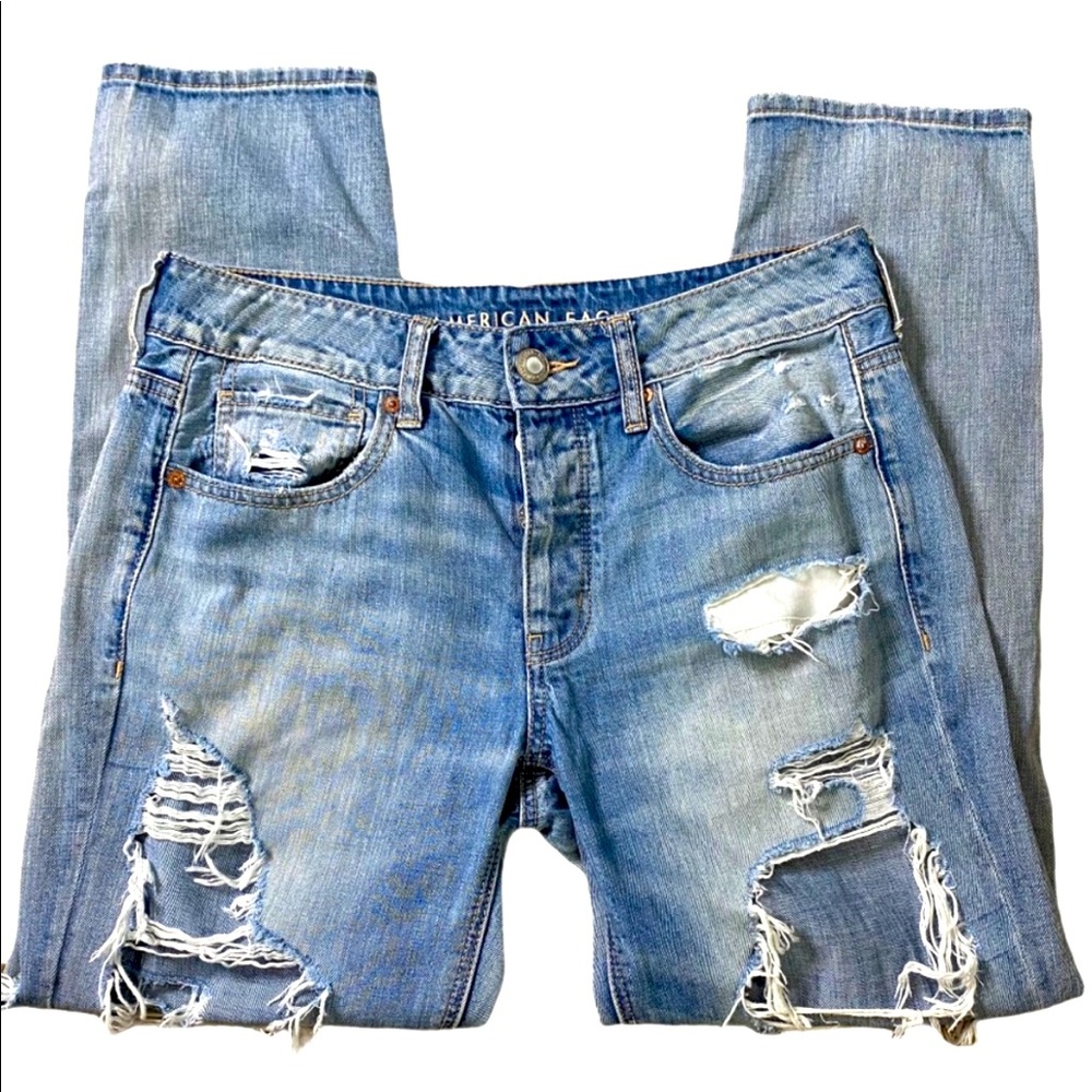 Distressed look, button fly size 8 to 10. Will send measurements if interested